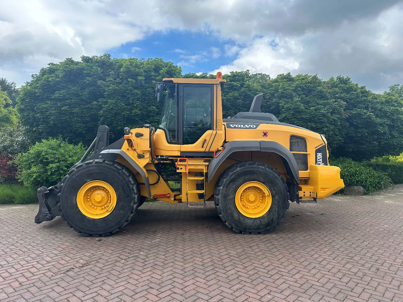 Volvo L120 H - Pá carregadora de rodas: foto 1 Volvo L120 H - Pá carregadora de rodas: foto 1
