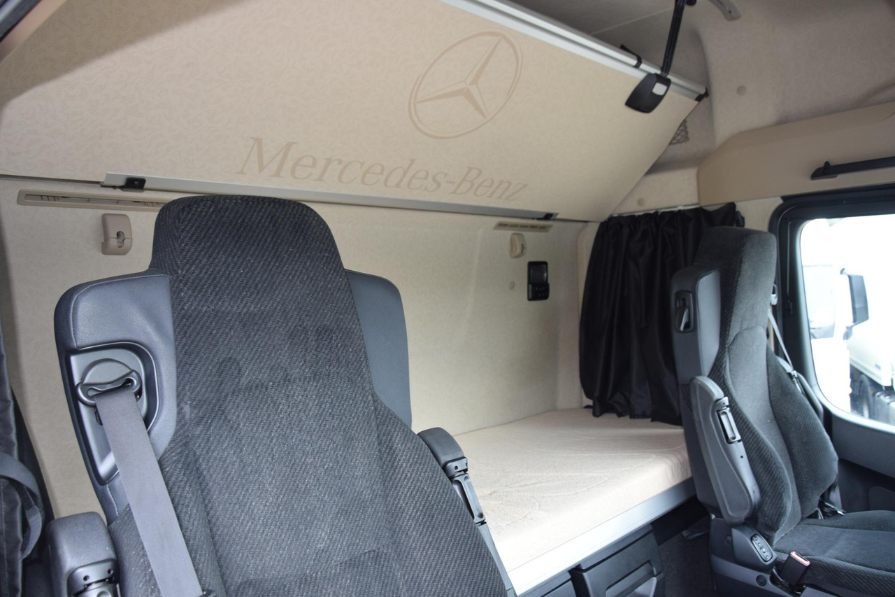Tractor Mercedes-Benz Actros 5 1845 BigSpace: foto 13