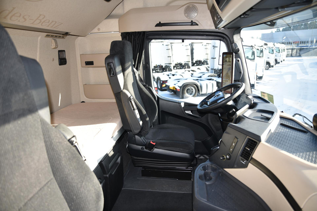 Tractor Mercedes-Benz Actros 5 1845 BigSpace: foto 10