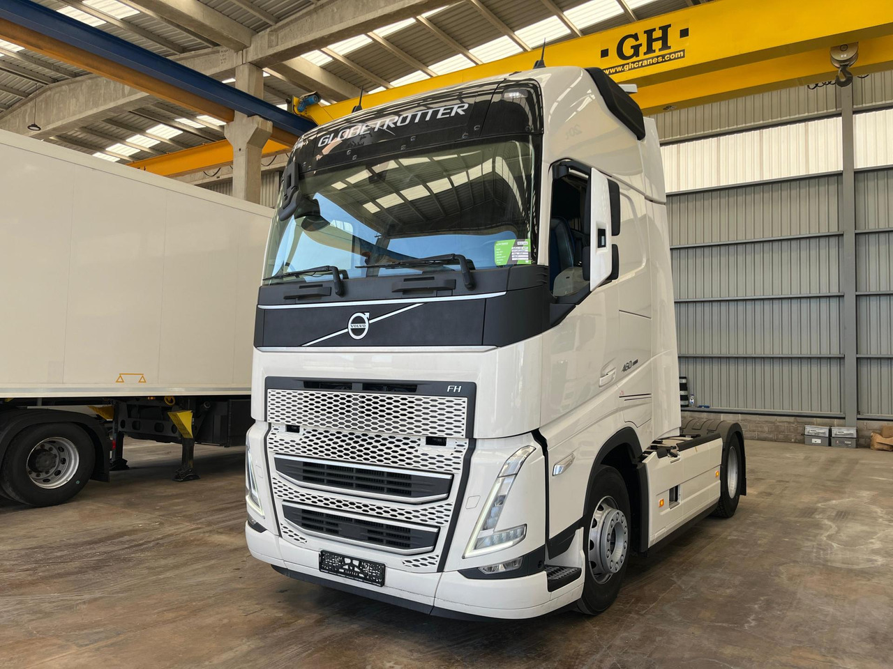 Volvo FH 460 Globetrotter XL i-Save I-ParkCool - Tractor: foto 1 Volvo FH 460 Globetrotter XL i-Save I-ParkCool - Tractor: foto 1