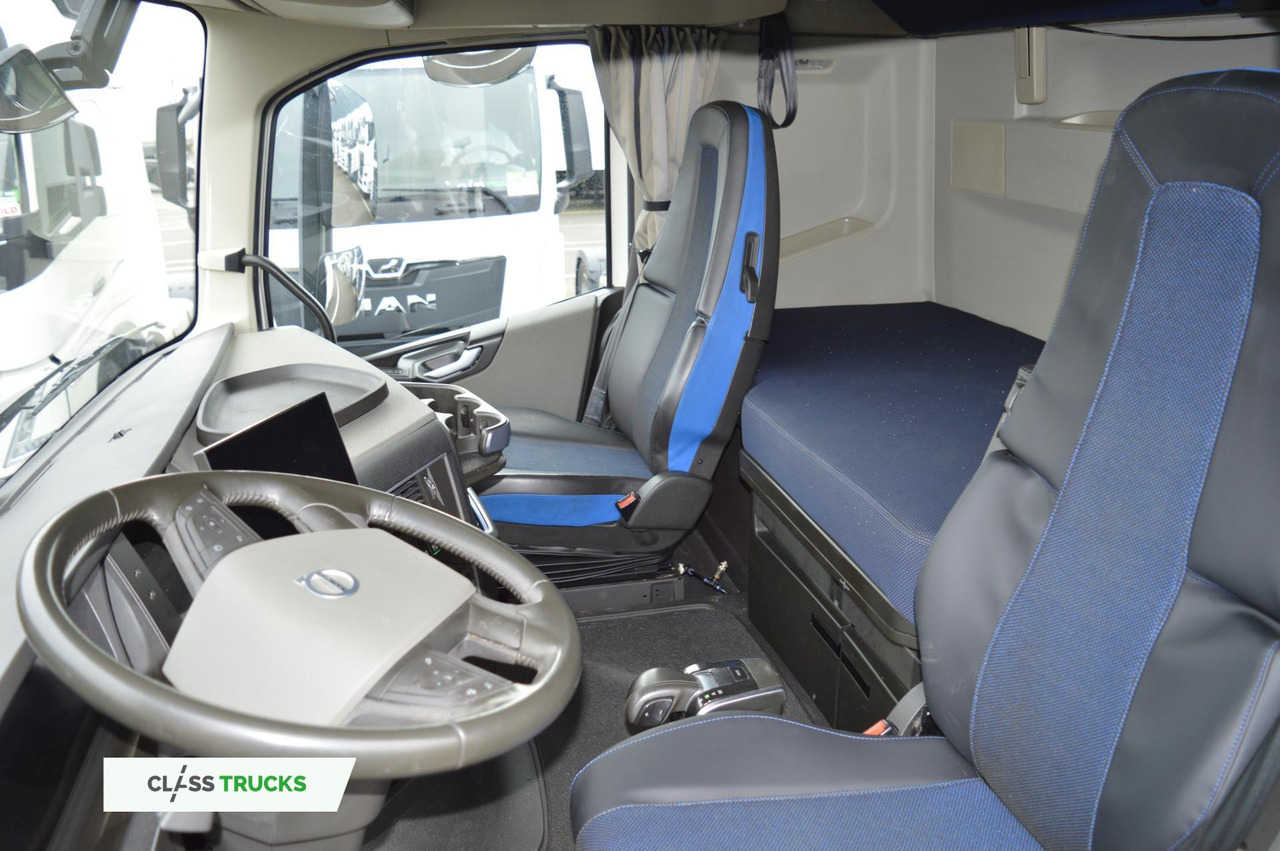 Tractor Volvo FH 500 Globetrotter XL: foto 9 Tractor Volvo FH 500 Globetrotter XL: foto 9