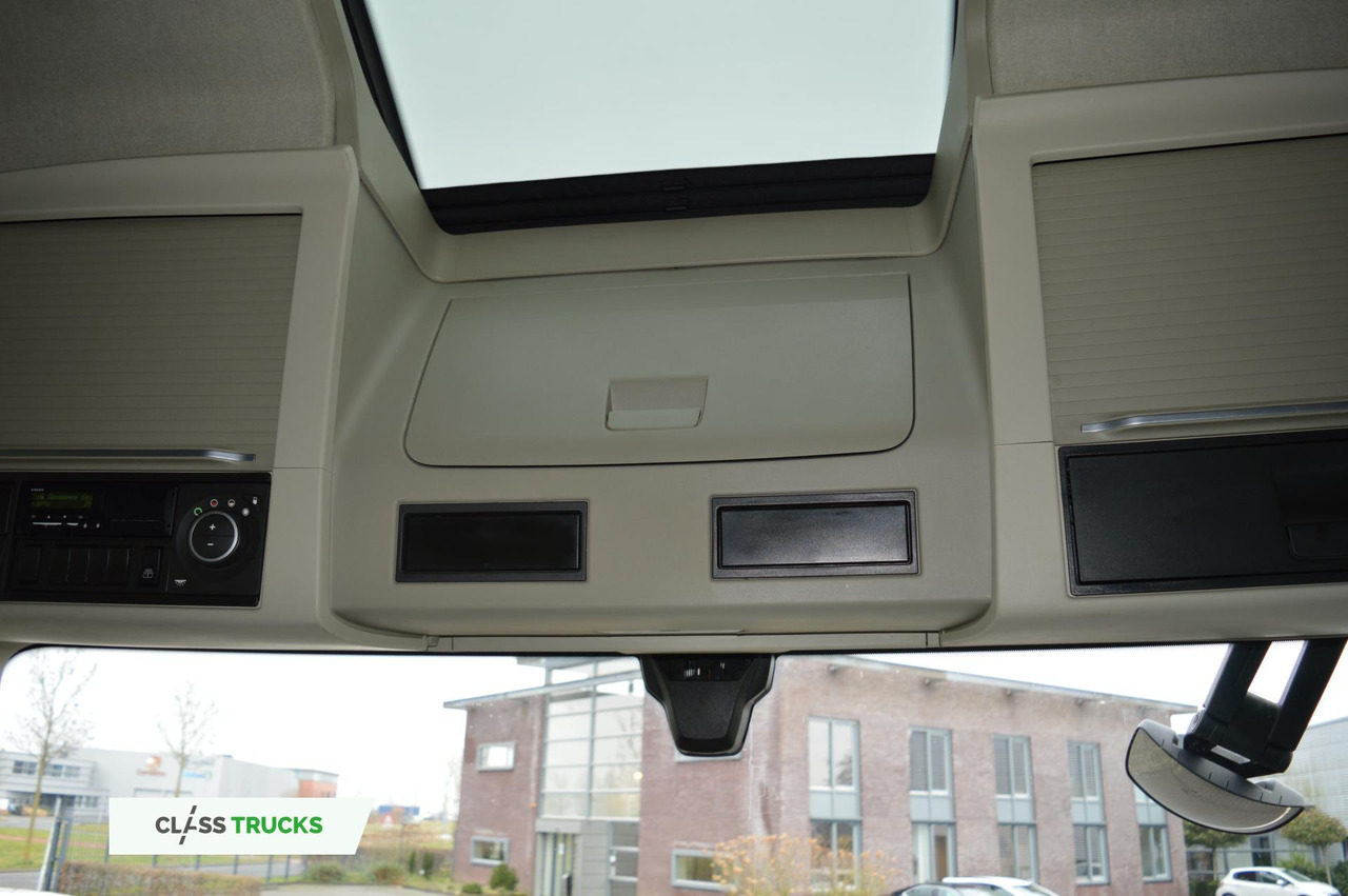 Tractor Volvo FH 500 Globetrotter XL: foto 16 Tractor Volvo FH 500 Globetrotter XL: foto 16