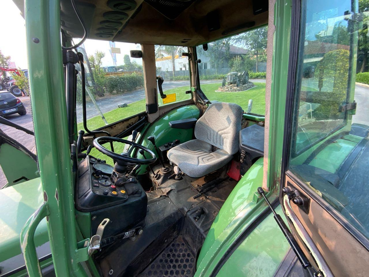 Fendt 275S - Trator: foto 4 Fendt 275S - Trator: foto 4