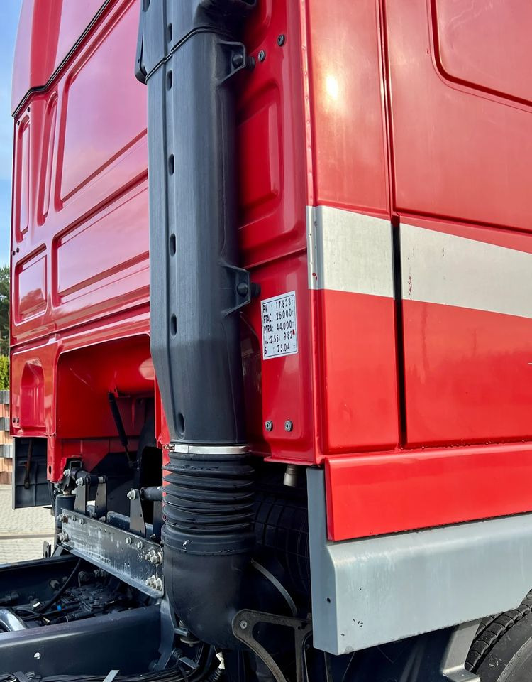 DAF XF105.510 | 6x2 | Pod zabudowę |Os podnoszona i skrętna | Retarder | Webasto | Klimatyzacja - Camião chassi: foto 5 DAF XF105.510 | 6x2 | Pod zabudowę |Os podnoszona i skrętna | Retarder | Webasto | Klimatyzacja - Camião chassi: foto 5
