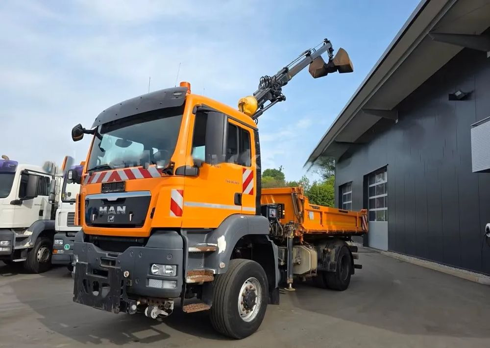MAN TGS 18.320 4x4 – Wywrotka trójstronna Meiller + Kran HIAB | Komunalny | Euro 5 - Camião basculante: foto 4 MAN TGS 18.320 4x4 – Wywrotka trójstronna Meiller + Kran HIAB | Komunalny | Euro 5 - Camião basculante: foto 4
