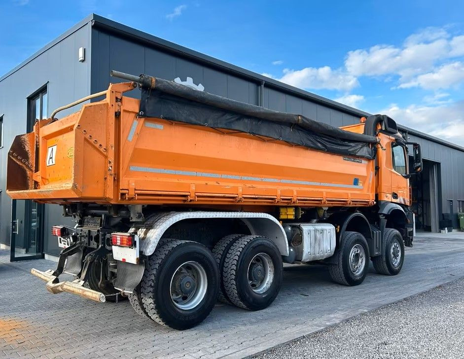 Mercedes-Benz 4145 / 8x6 / Wywrotka trójstronna Meiller Bordmatik manual / Euro 6 / Retarder / 440 000 km! - Camião basculante: foto 2 Mercedes-Benz 4145 / 8x6 / Wywrotka trójstronna Meiller Bordmatik manual / Euro 6 / Retarder / 440 000 km! - Camião basculante: foto 2