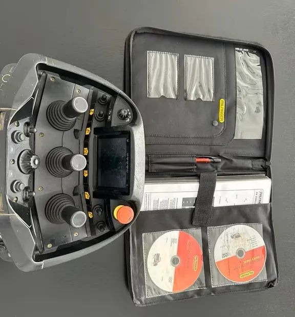 Camião basculante Mercedes-Benz Arocs 2648/3 – 3-stronny wywrotka Meiller / Żuraw Palfinger PK23002 / 2x BORDMATIK / Automatyczna: foto 18 Camião basculante Mercedes-Benz Arocs 2648/3 – 3-stronny wywrotka Meiller / Żuraw Palfinger PK23002 / 2x BORDMATIK / Automatyczna: foto 18