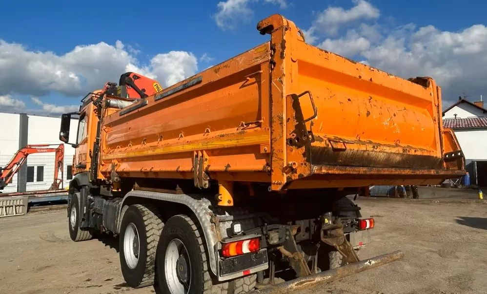Mercedes-Benz Arocs 2648/3 – 3-stronny wywrotka Meiller / Żuraw Palfinger PK23002 / 2x BORDMATIK / Automatyczna - Camião basculante: foto 2 Mercedes-Benz Arocs 2648/3 – 3-stronny wywrotka Meiller / Żuraw Palfinger PK23002 / 2x BORDMATIK / Automatyczna - Camião basculante: foto 2