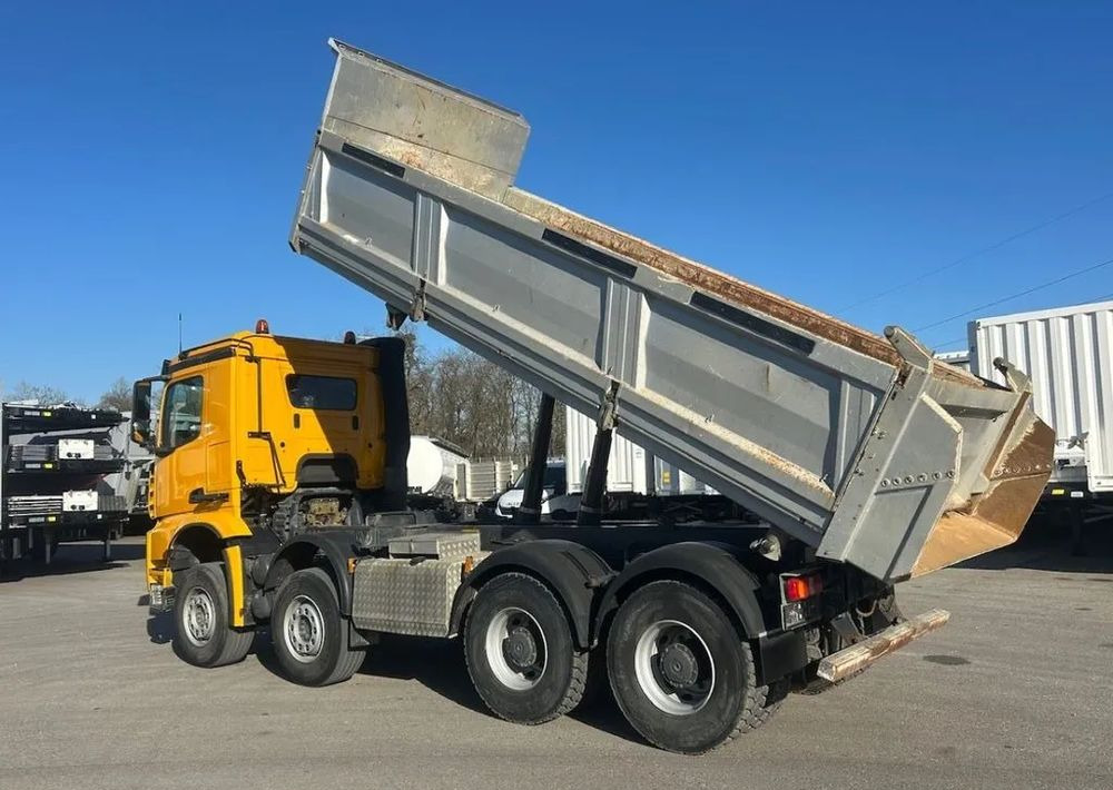 Mercedes-Benz Arocs 4145 8x4 | Meiller Kipper |Wywrotka trójstronna | Bordmatik | 453 KM | Euro 6 | 2018 - Camião basculante: foto 5 Mercedes-Benz Arocs 4145 8x4 | Meiller Kipper |Wywrotka trójstronna | Bordmatik | 453 KM | Euro 6 | 2018 - Camião basculante: foto 5