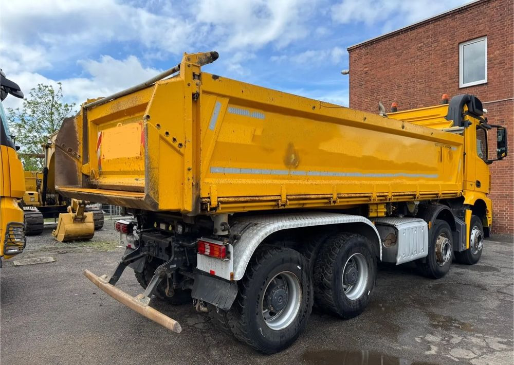 Mercedes-Benz Arocs 4151 8x4 • Retarder • Meiller Bordmatik • Euro 6c - Camião basculante: foto 5 Mercedes-Benz Arocs 4151 8x4 • Retarder • Meiller Bordmatik • Euro 6c - Camião basculante: foto 5