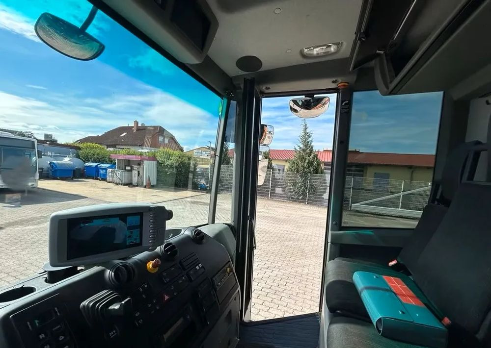 Locação financeira de  Mercedes-Benz Econic 2630 L Faun Variopress Zöller / 1. właściciel / Euro6 / 6x2 / Mercedes-Benz Econic 2630 L Faun Variopress Zöller / 1. właściciel / Euro6 / 6x2 /: foto 19