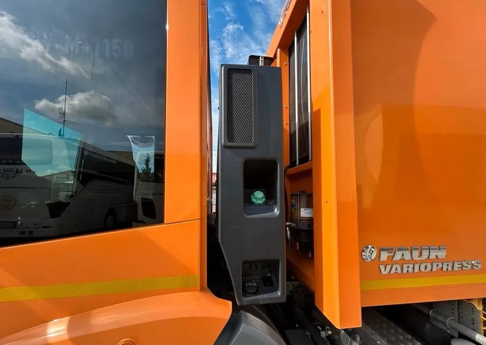 Locação financeira de  Mercedes-Benz Econic 2630 L Faun Variopress Zöller / 1. właściciel / Euro6 / 6x2 / Mercedes-Benz Econic 2630 L Faun Variopress Zöller / 1. właściciel / Euro6 / 6x2 /: foto 13