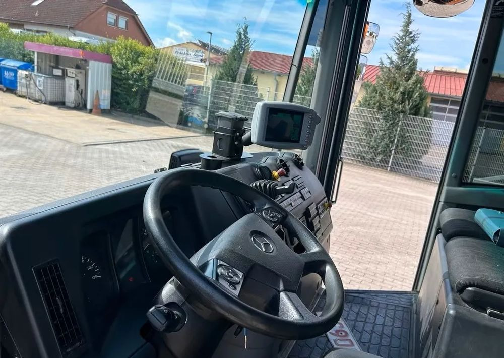 Locação financeira de  Mercedes-Benz Econic 2630 L Faun Variopress Zöller / 1. właściciel / Euro6 / 6x2 / Mercedes-Benz Econic 2630 L Faun Variopress Zöller / 1. właściciel / Euro6 / 6x2 /: foto 18