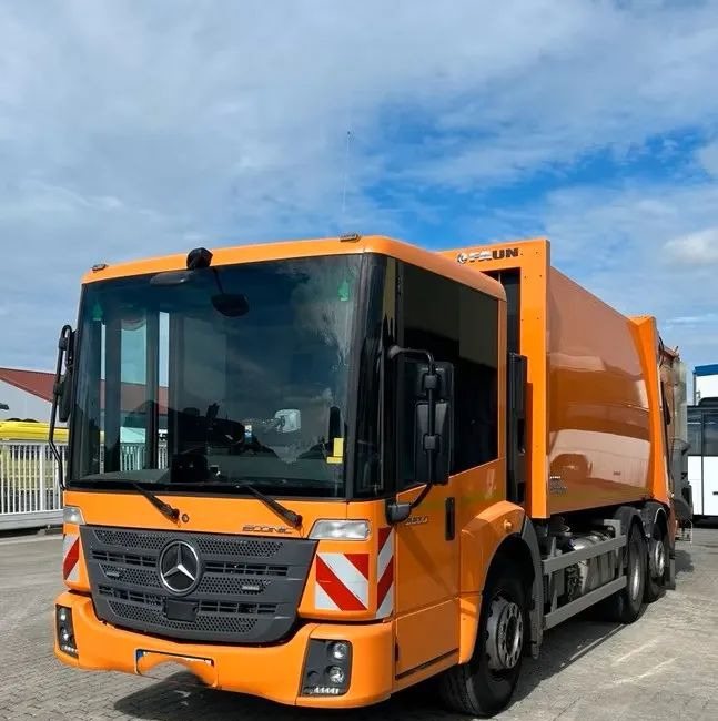 Mercedes-Benz Econic 2630 L Faun Variopress Zöller / 1. właściciel / Euro6 / 6x2 / - Caminhão de lixo: foto 2 Mercedes-Benz Econic 2630 L Faun Variopress Zöller / 1. właściciel / Euro6 / 6x2 / - Caminhão de lixo: foto 2