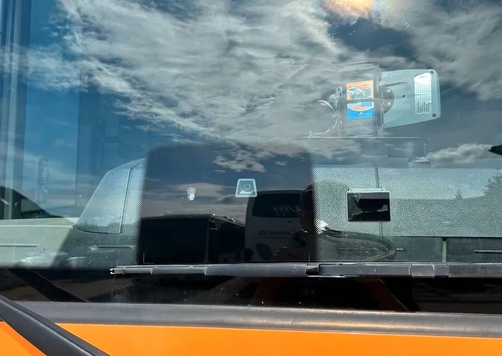 Locação financeira de  Mercedes-Benz Econic 2630 L Faun Variopress Zöller / 1. właściciel / Euro6 / 6x2 / Mercedes-Benz Econic 2630 L Faun Variopress Zöller / 1. właściciel / Euro6 / 6x2 /: foto 11