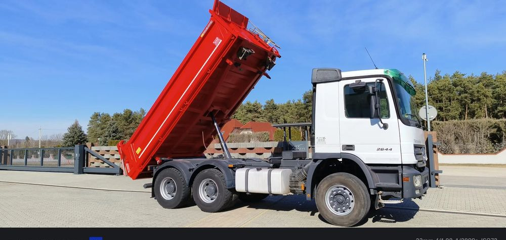 Mercedes-Benz Mercedes-Benz Actros 2644 K/ 6x4 / Meiller Retarder /Wywrotka/Euro 3 - Camião basculante: foto 4 Mercedes-Benz Mercedes-Benz Actros 2644 K/ 6x4 / Meiller Retarder /Wywrotka/Euro 3 - Camião basculante: foto 4