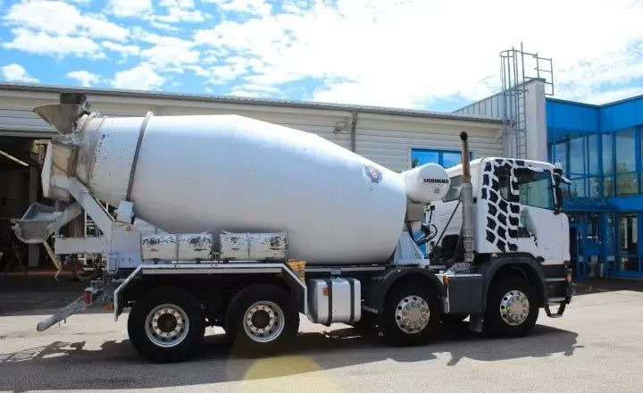 Scania G 410 8x4 – betonowóz Liebherr HTM 904 (9 m³) - Camião betoneira: foto 1 Scania G 410 8x4 – betonowóz Liebherr HTM 904 (9 m³) - Camião betoneira: foto 1