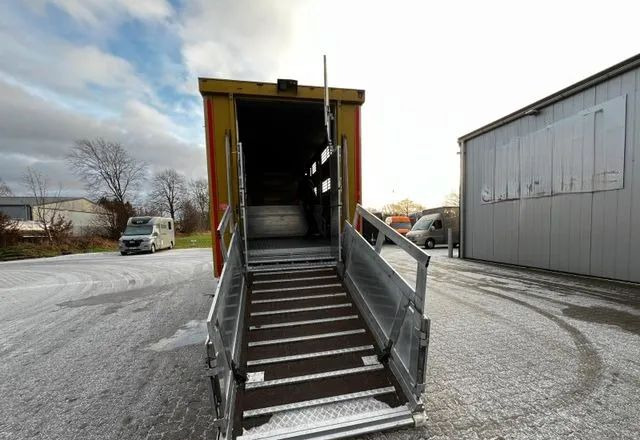 Volvo FH 420 • KABA • Transport Zwierząt 3xŚwinie/ 2xBydło 3-piętrowy • Euro 5 • Retarder • Oś podnoszona i skrętna - Camião transporte de gado: foto 5 Volvo FH 420 • KABA • Transport Zwierząt 3xŚwinie/ 2xBydło 3-piętrowy • Euro 5 • Retarder • Oś podnoszona i skrętna - Camião transporte de gado: foto 5