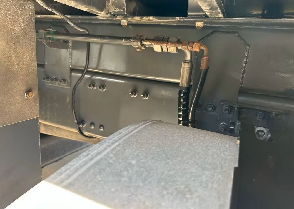 Volvo FM420 6x2 | HDS Atlas AK 186-3 z przestrzenią ładunkową | Euro6 |238 000 km - Camião de caixa aberta/ Plataforma, Camião grua: foto 4 Volvo FM420 6x2 | HDS Atlas AK 186-3 z przestrzenią ładunkową | Euro6 |238 000 km - Camião de caixa aberta/ Plataforma, Camião grua: foto 4