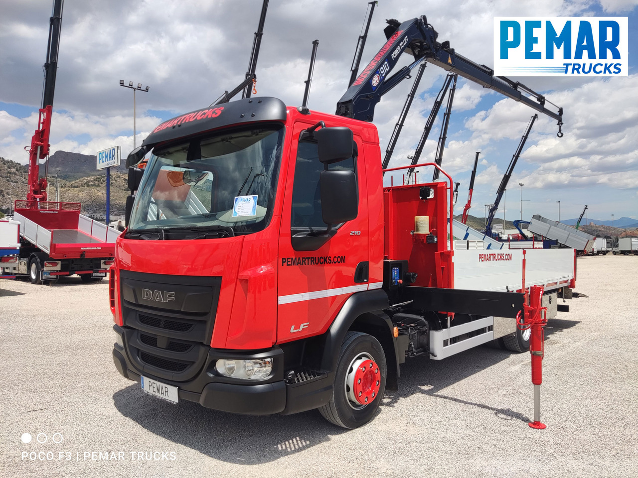 DAF LF 210 GRUA CAJA FIJA - Camião de caixa aberta/ Plataforma, Camião grua: foto 1 DAF LF 210 GRUA CAJA FIJA - Camião de caixa aberta/ Plataforma, Camião grua: foto 1