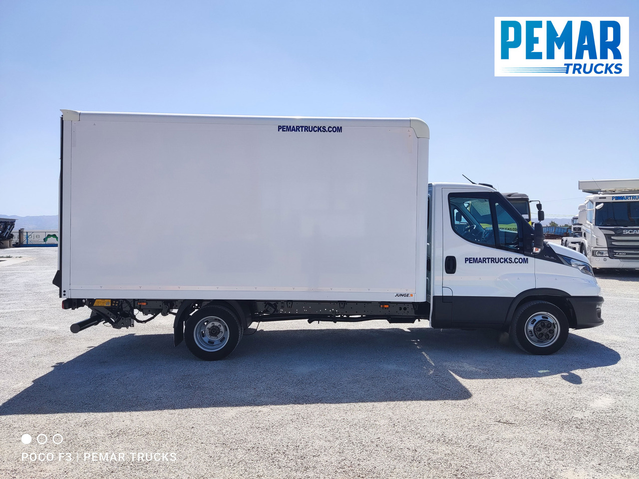 IVECO DAILY 35C16 CAJA CERRADA DOBLE RUEDA - Carrinha de contentor: foto 4 IVECO DAILY 35C16 CAJA CERRADA DOBLE RUEDA - Carrinha de contentor: foto 4