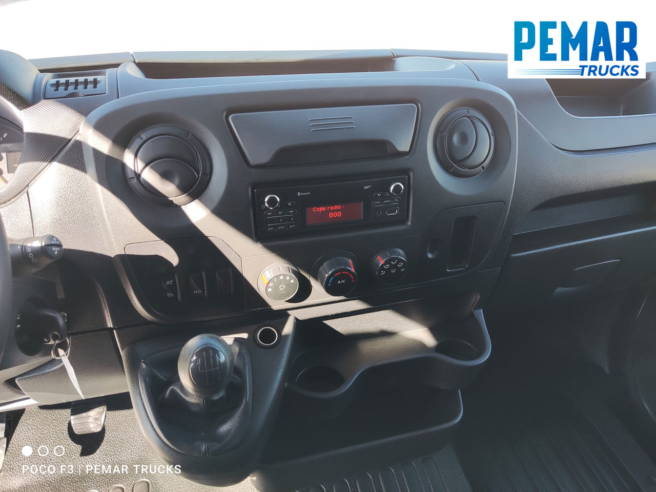 Furgão de passageiros RENAULT MASTER 2.3 DCI CESTA ELEVADORA PORTAPERSONAS 130 CV: foto 22