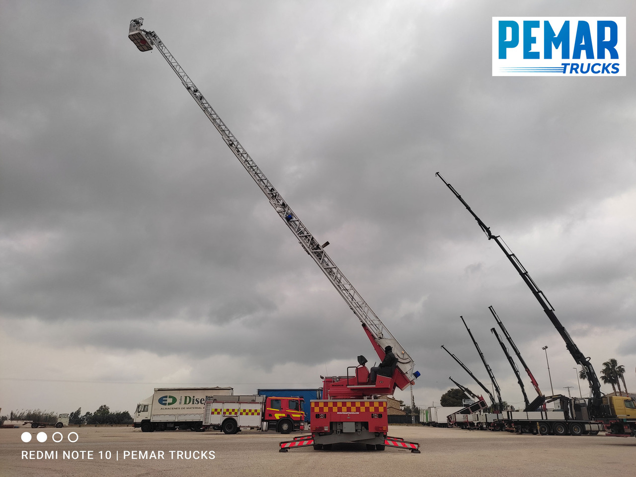 Carro de bombeiro SCANIA G93 250 ESCALERA BOMBEROS: foto 44