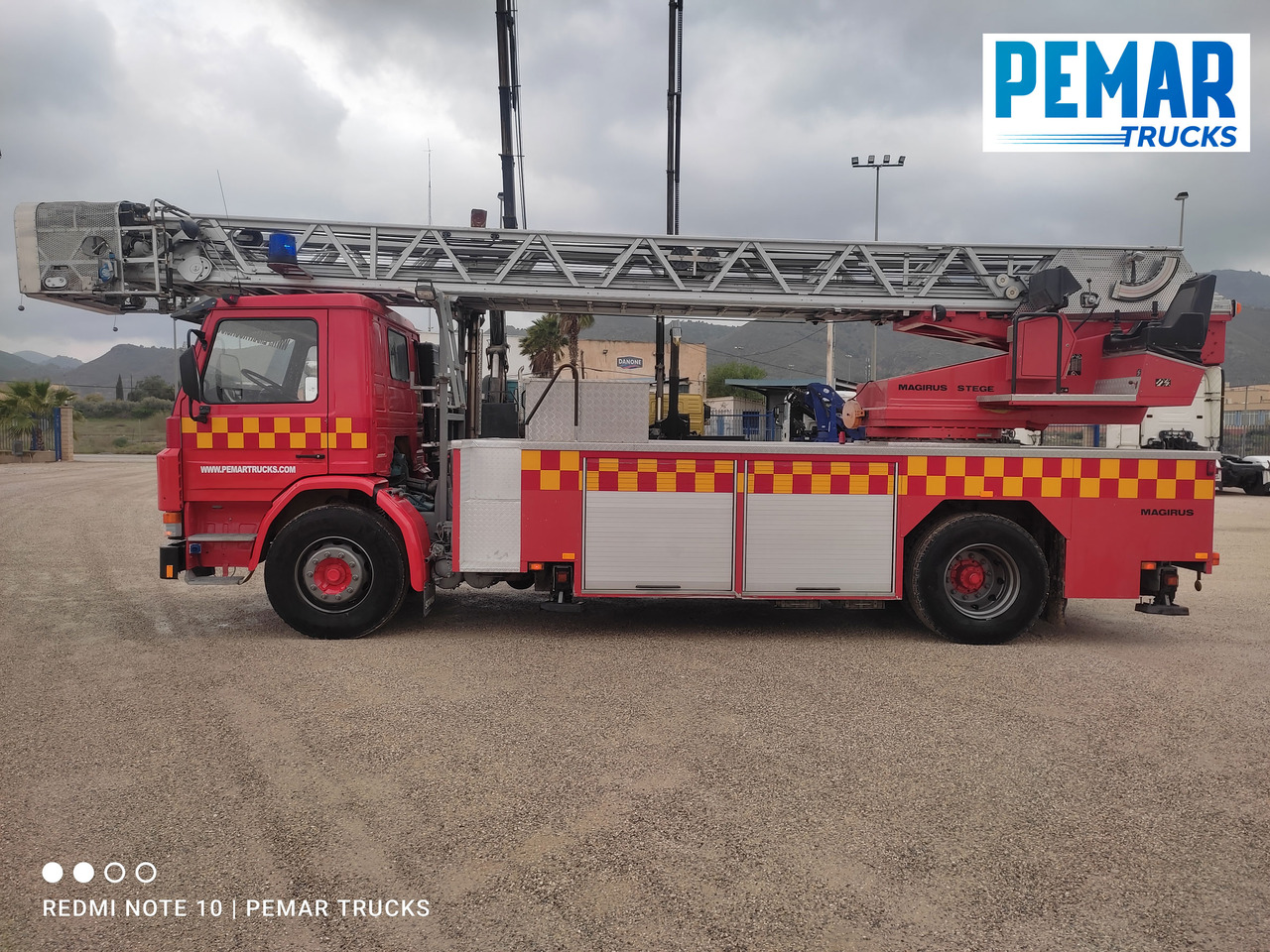 Carro de bombeiro SCANIA G93 250 ESCALERA BOMBEROS: foto 9