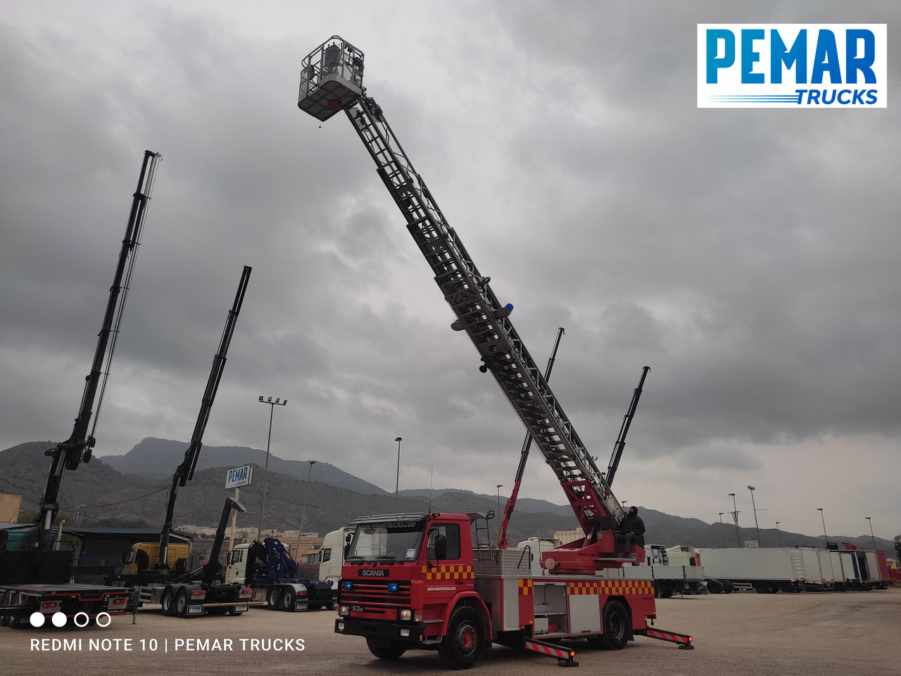 Carro de bombeiro SCANIA G93 250 ESCALERA BOMBEROS: foto 17