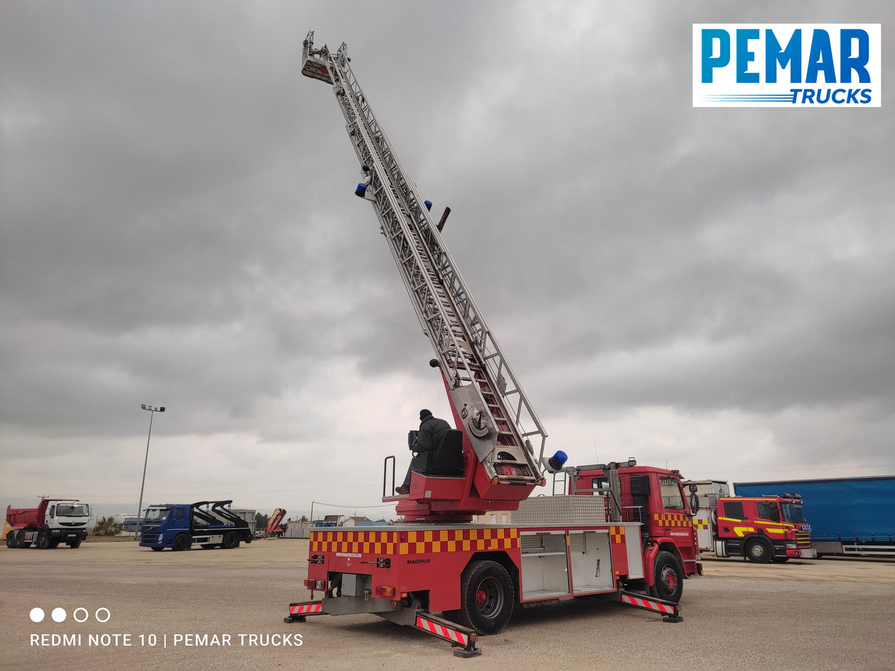 Carro de bombeiro SCANIA G93 250 ESCALERA BOMBEROS: foto 43