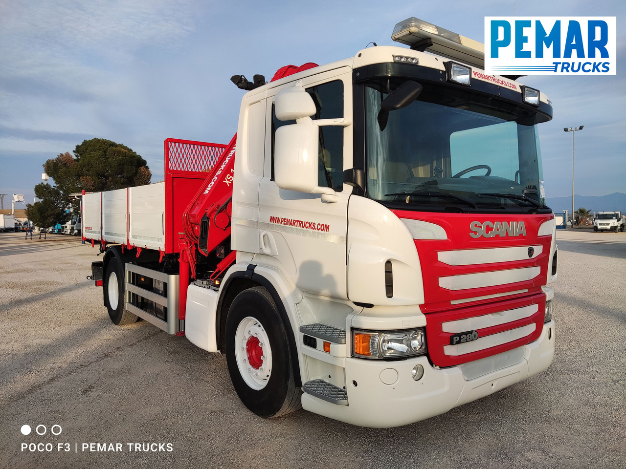 SCANIA P 280 GRUA BASCULANTE 18T EURO 6 - Camião grua: foto 3 SCANIA P 280 GRUA BASCULANTE 18T EURO 6 - Camião grua: foto 3