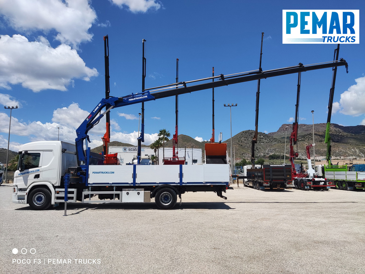 SCANIA P 370 GRUA CAJA FIJA 18T - Camião grua: foto 4 SCANIA P 370 GRUA CAJA FIJA 18T - Camião grua: foto 4