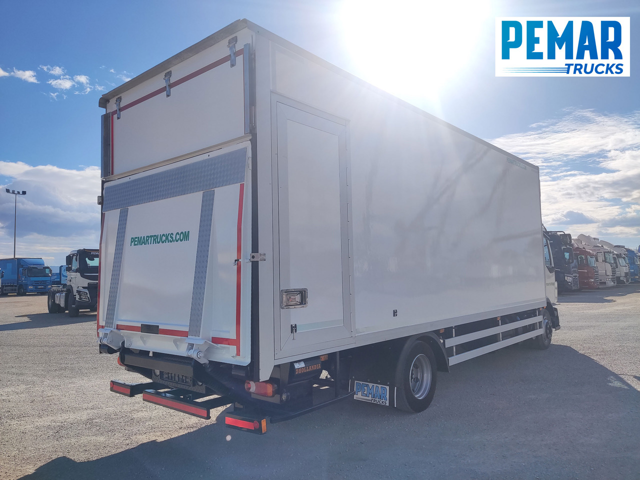 VOLVO FL 210 12T CAJA CERRADA - Camião furgão: foto 5 VOLVO FL 210 12T CAJA CERRADA - Camião furgão: foto 5