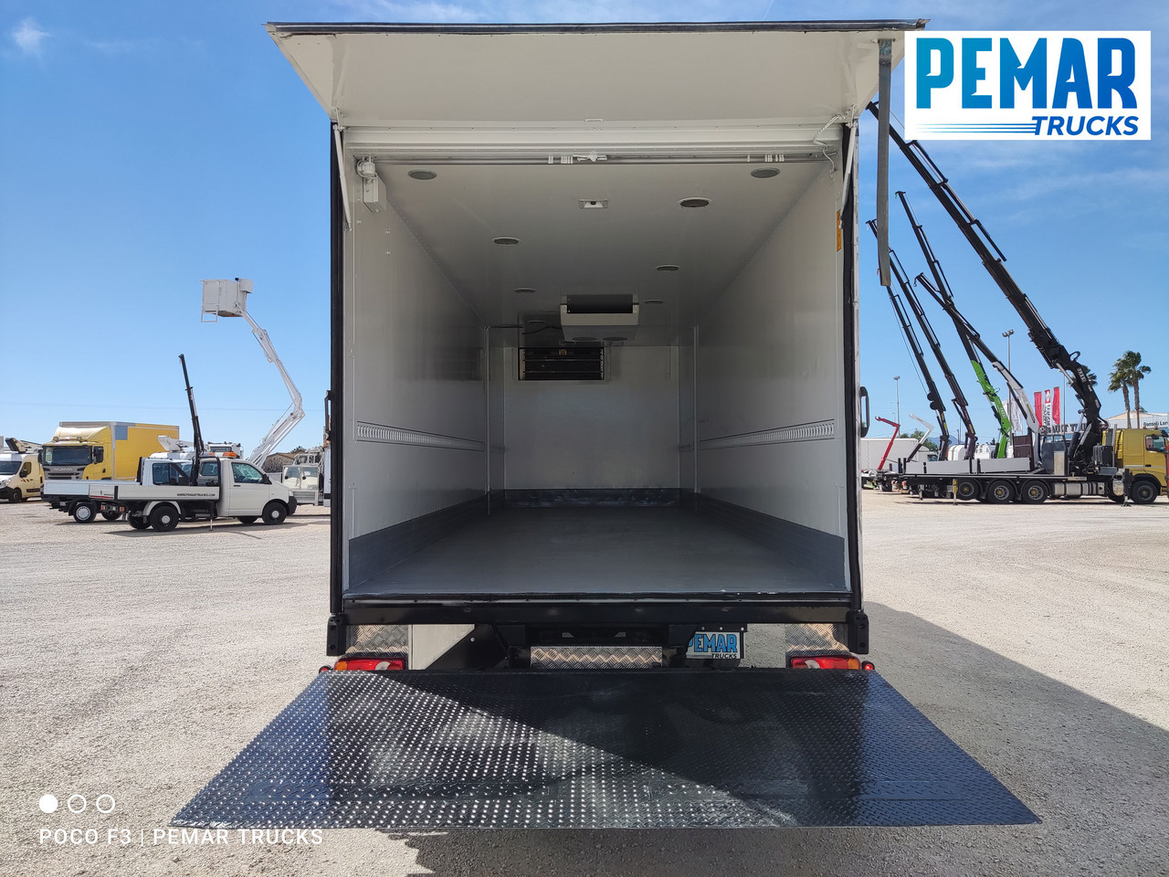 Camião frigorífico VOLVO FL 240 FRIGORIFICO 14T: foto 11