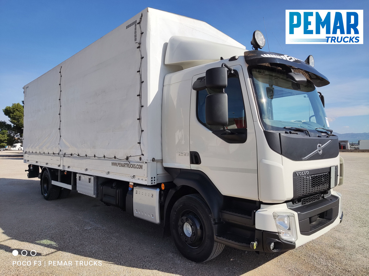 VOLVO FL 250 SEMITAUTLINER 16T - Camião de lona: foto 3 VOLVO FL 250 SEMITAUTLINER 16T - Camião de lona: foto 3