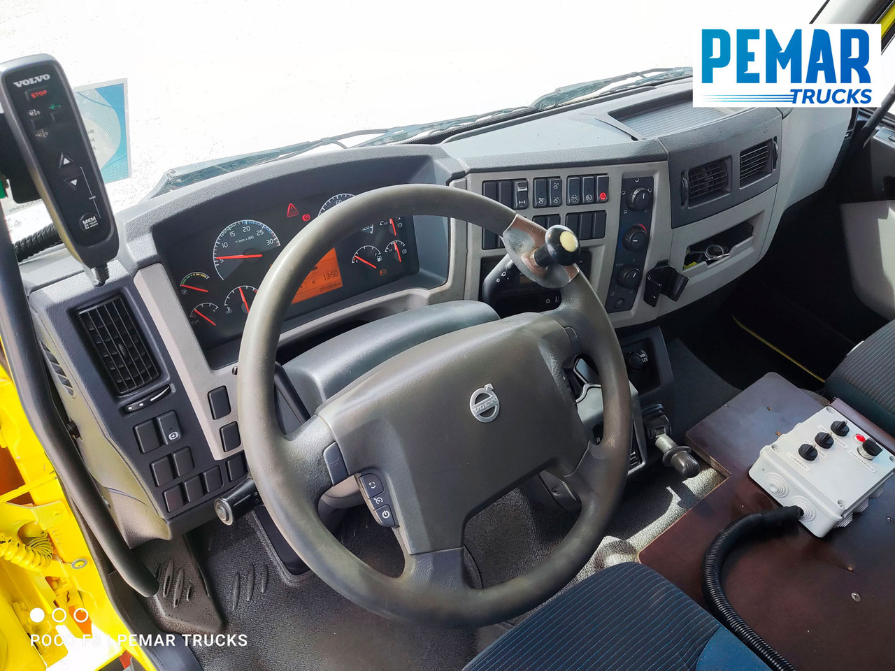 Camião transportador de contêineres/ Caixa móvel VOLVO FL 290 MULTILIFT 18T: foto 22
