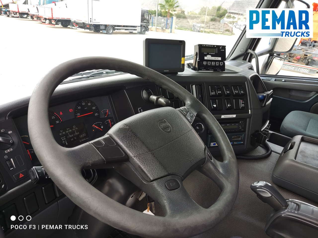 Camião frigorífico VOLVO FM 410 6X2 FRIGORIFICO: foto 22