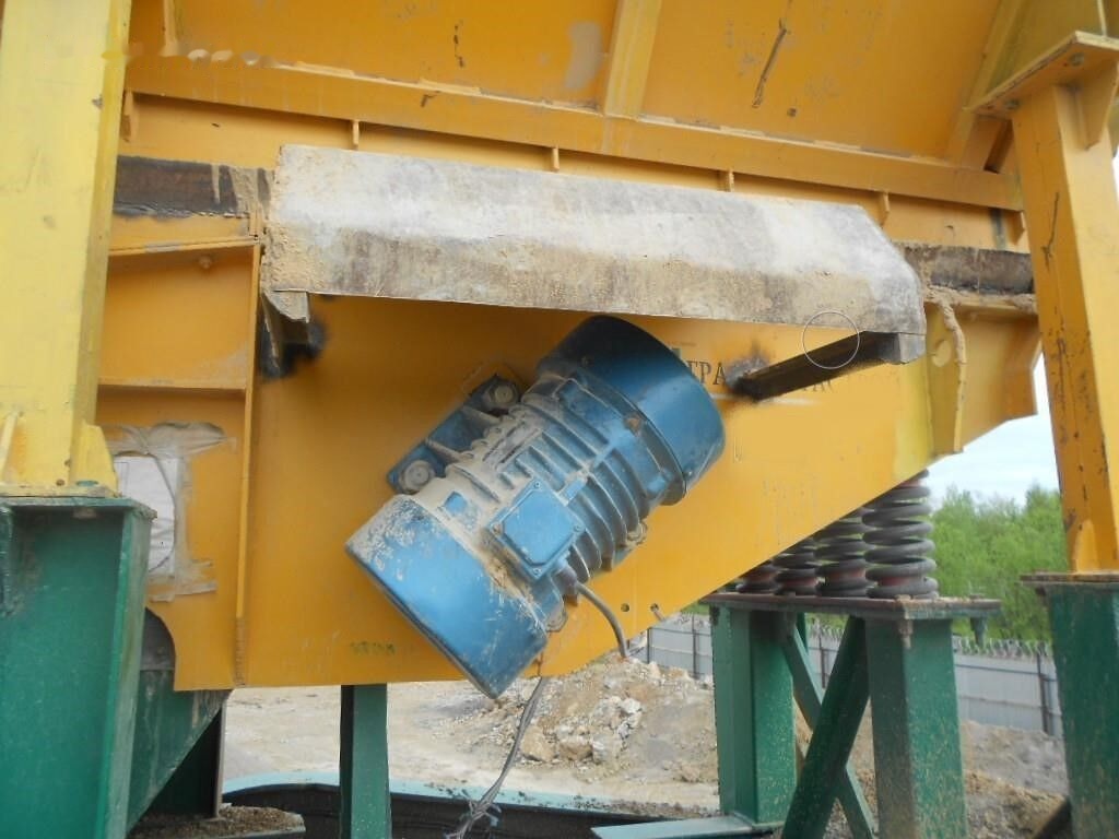 Kinglink GZD490x110 Bar Feeder - Máquina de mineração: foto 2 Kinglink GZD490x110 Bar Feeder - Máquina de mineração: foto 2