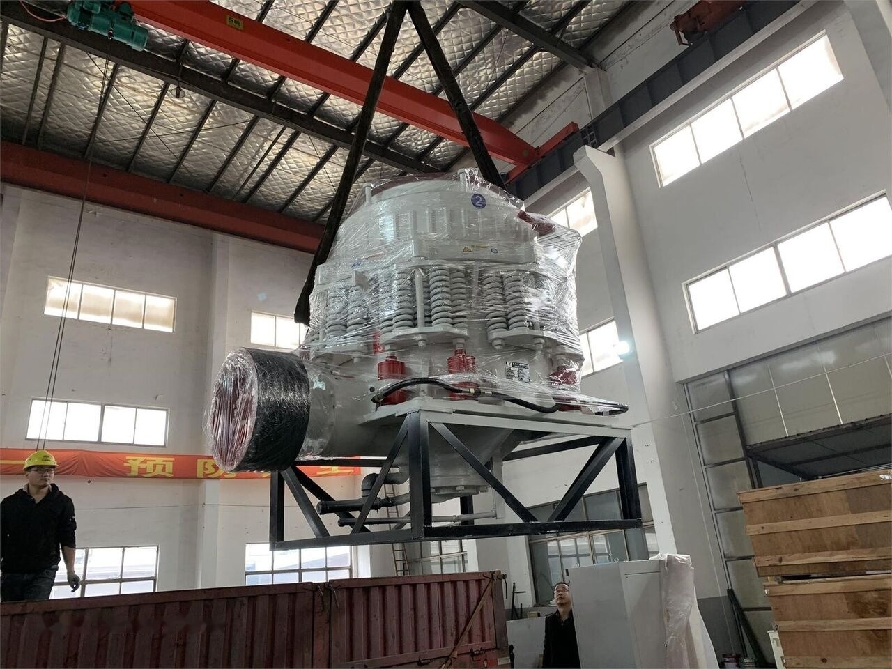 Kinglink KLC1000 Symons 3ft SH STD Cone Crusher - Britador de cone: foto 1 Kinglink KLC1000 Symons 3ft SH STD Cone Crusher - Britador de cone: foto 1