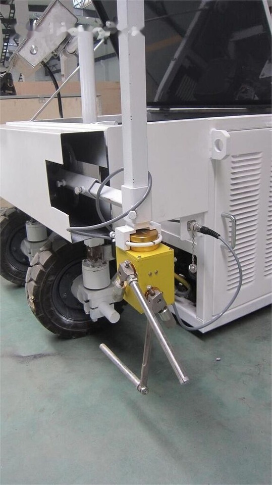 Kinglink MC450 Curbmaker/Curb maker - Britador de mandíbula: foto 5 Kinglink MC450 Curbmaker/Curb maker - Britador de mandíbula: foto 5