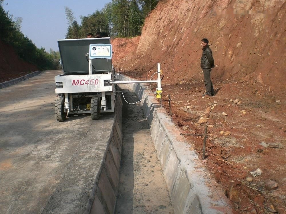 Kinglink MC450 Curbmaker/Curb maker - Britador de mandíbula: foto 1 Kinglink MC450 Curbmaker/Curb maker - Britador de mandíbula: foto 1