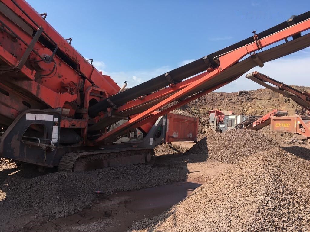 Sandvik QA450 - Peneira vibratória: foto 3 Sandvik QA450 - Peneira vibratória: foto 3