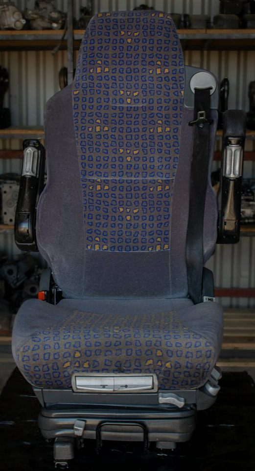 MAN TGA AIR SEAT - DRIVER - Banco para Camião: foto 1 MAN TGA AIR SEAT - DRIVER - Banco para Camião: foto 1