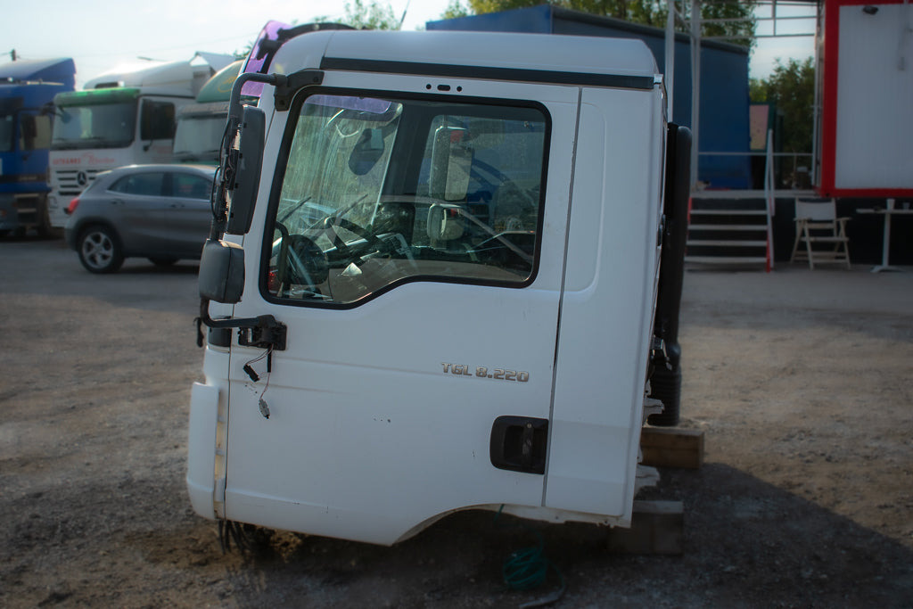 MAN TGL 8.220 - Cabine para Camião: foto 3 MAN TGL 8.220 - Cabine para Camião: foto 3