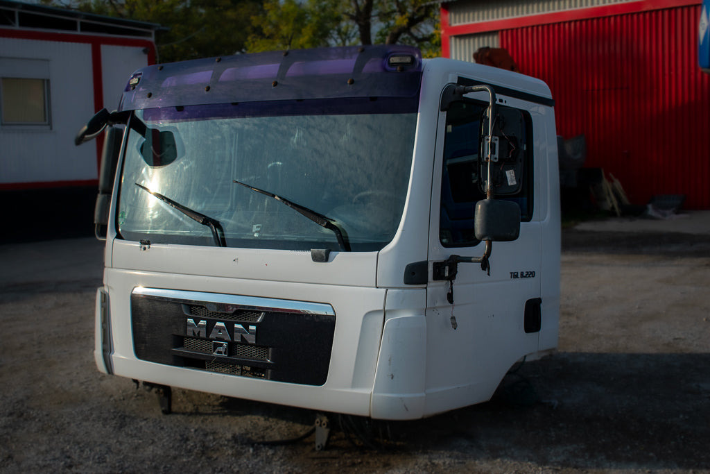 MAN TGL 8.220 - Cabine para Camião: foto 1 MAN TGL 8.220 - Cabine para Camião: foto 1