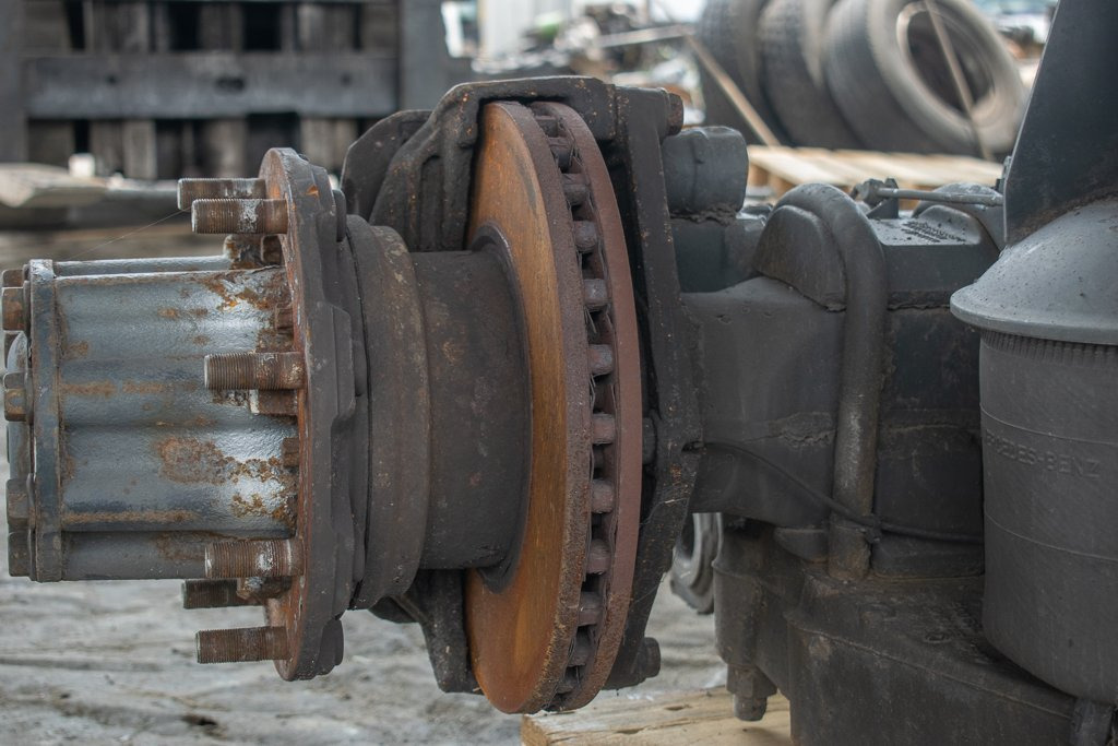 MERCEDES-BENZ ATEGO 8HOLE - PASSENGER - Pinça de freio para Camião: foto 2 MERCEDES-BENZ ATEGO 8HOLE - PASSENGER - Pinça de freio para Camião: foto 2