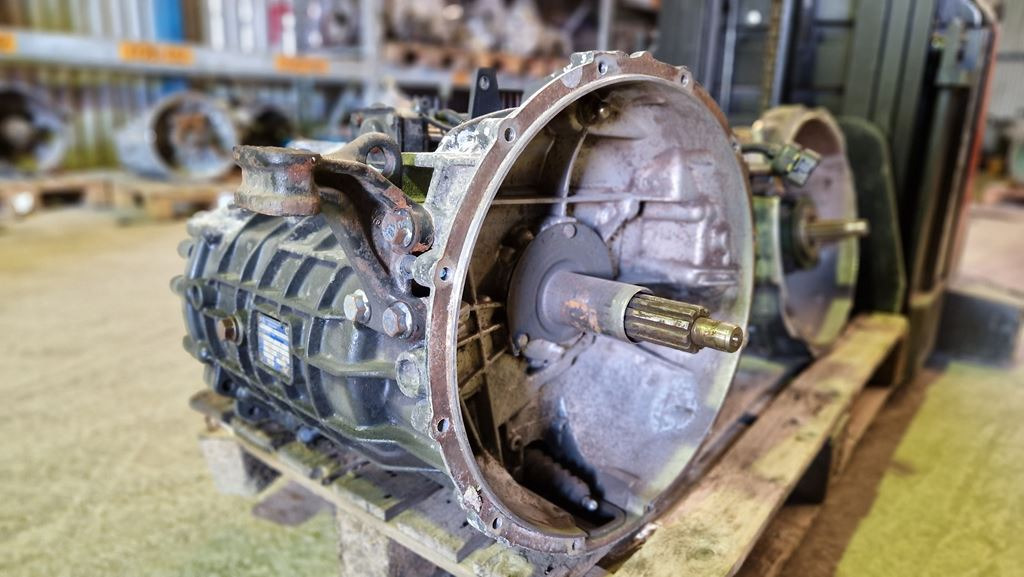 ZF ECOLITE 6S 1OOO TO FOR MAN - 81.32004-6335 - Caixa de velocidade para Camião: foto 1 ZF ECOLITE 6S 1OOO TO FOR MAN - 81.32004-6335 - Caixa de velocidade para Camião: foto 1