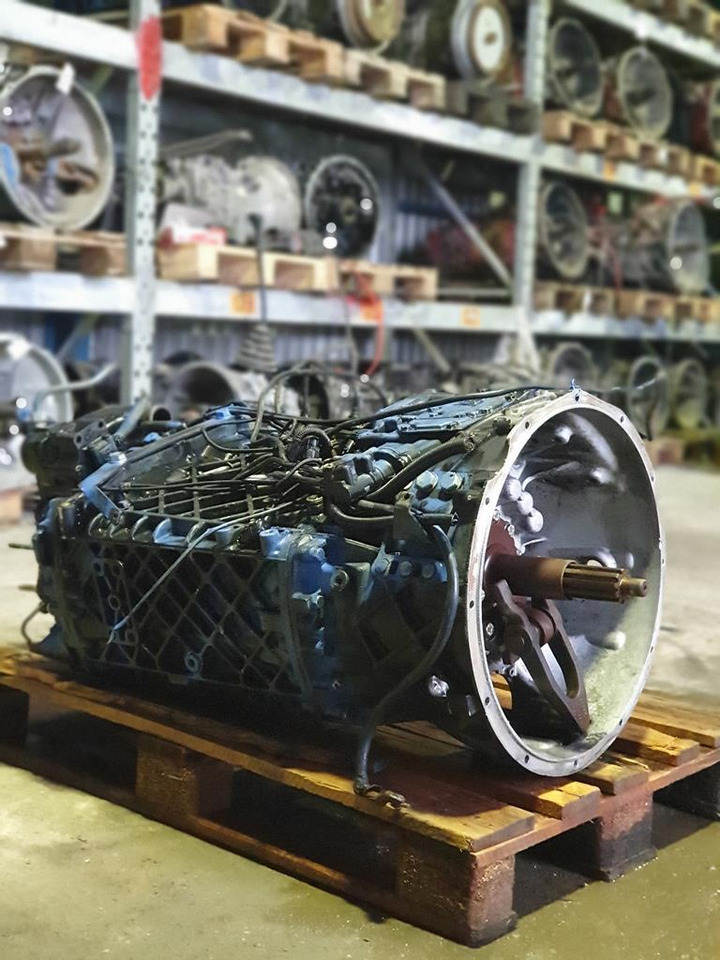 ZF FOR MAN TGA - WITH INTARDER - Caixa de velocidade para Camião: foto 1 ZF FOR MAN TGA - WITH INTARDER - Caixa de velocidade para Camião: foto 1