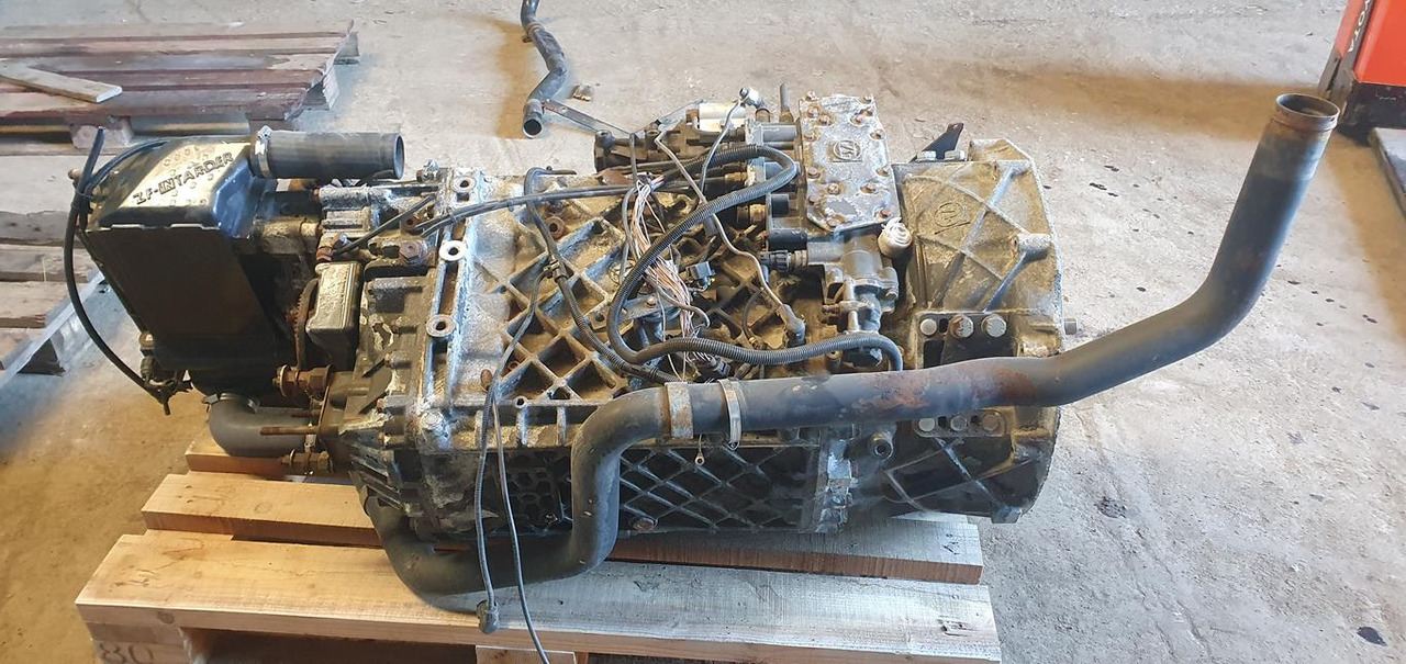 ZF NEW ECOSPLIT 16 S 2521 TO 13,80 - 0,84 - Caixa de velocidade para Camião: foto 3 ZF NEW ECOSPLIT 16 S 2521 TO 13,80 - 0,84 - Caixa de velocidade para Camião: foto 3