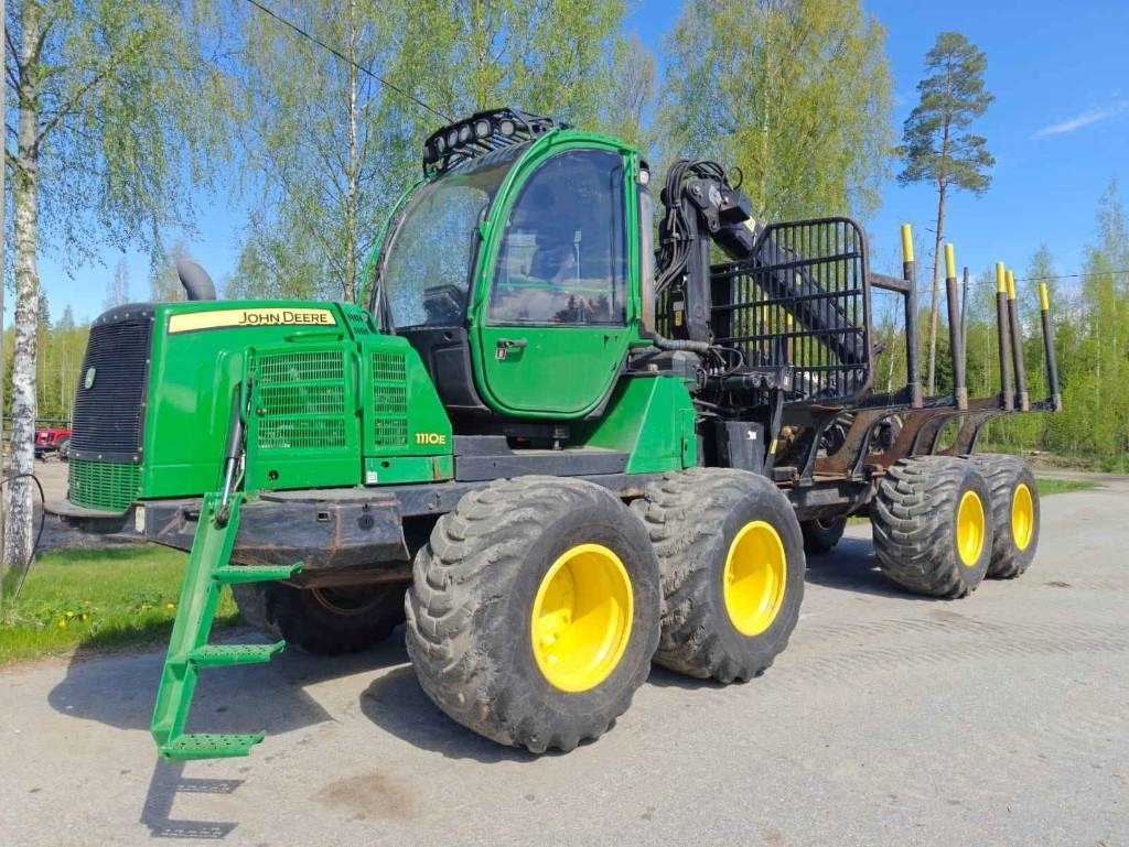 John Deere 1110 E Eco III - Forwarder: foto 1 John Deere 1110 E Eco III - Forwarder: foto 1